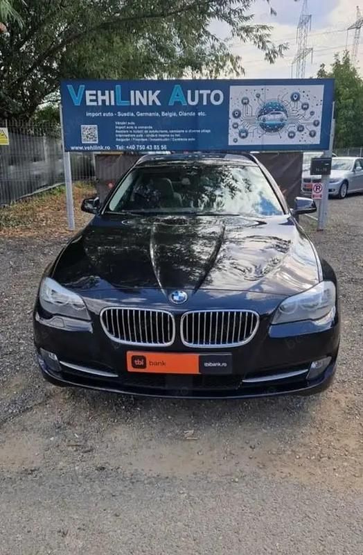 Negru Utilizat 2013 BMW 535 Comfort Edition Break | 11.000 EUR (Preț bun) - Imagine 1/4