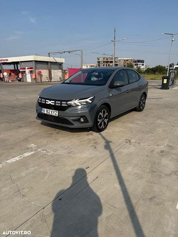 Gri Utilizat 2023 Dacia Logan Prestige Berlinǎ | 11.750 EUR (Preț OK) - Imagine 1/4