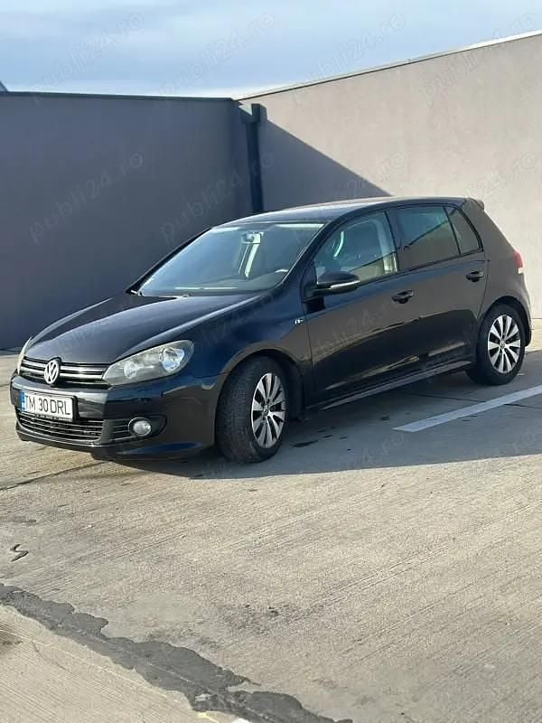 Utilizat 2011 VW Golf VI R-line | 6.700 EUR (Puțin scump) - Imagine 1/4