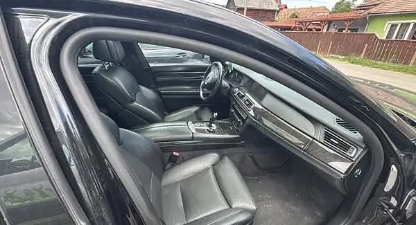 Second-hand BMW 740 306 CP (225 kW) 2011 Berlinǎ