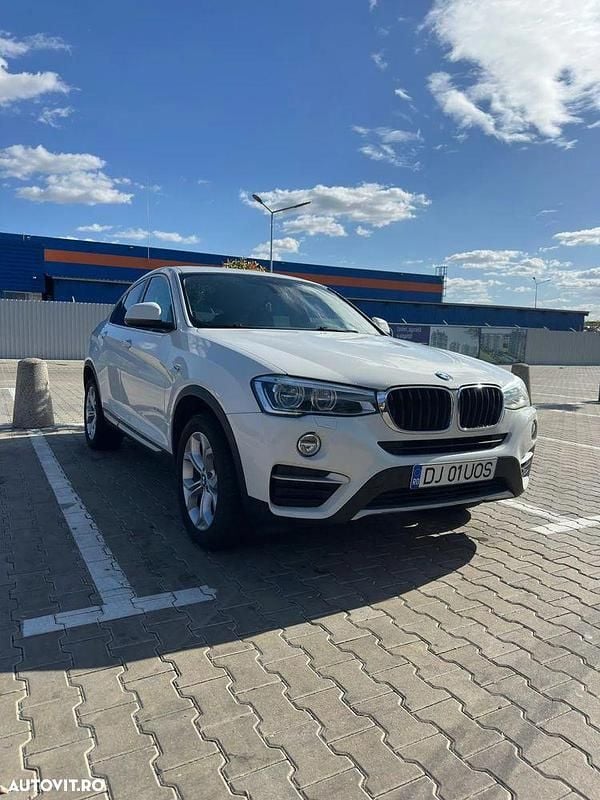 Culoarealb Utilizat 2015 BMW X4 Comfort Edition SUV | 16.900 EUR (Super Preț) - Imagine 1/4