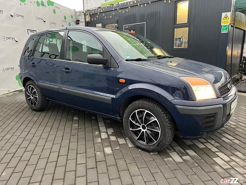 Utilizat 2009 Ford Fusion Hatchback | 3.500 EUR - Imagine 1/4