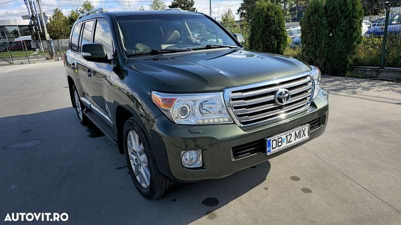 Culoareverde Utilizat 2015 Toyota Land Cruiser Luxury SUV | 47.000 EUR - Imagine 1/4