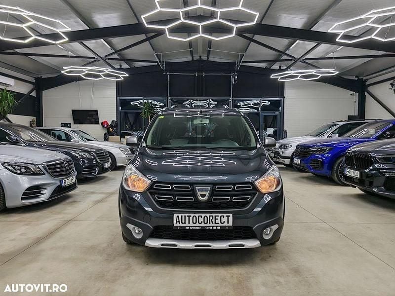 Second-hand Dacia Lodgy Stepway 110 CP (80 kW) 2018 Culoaregri Monovolum