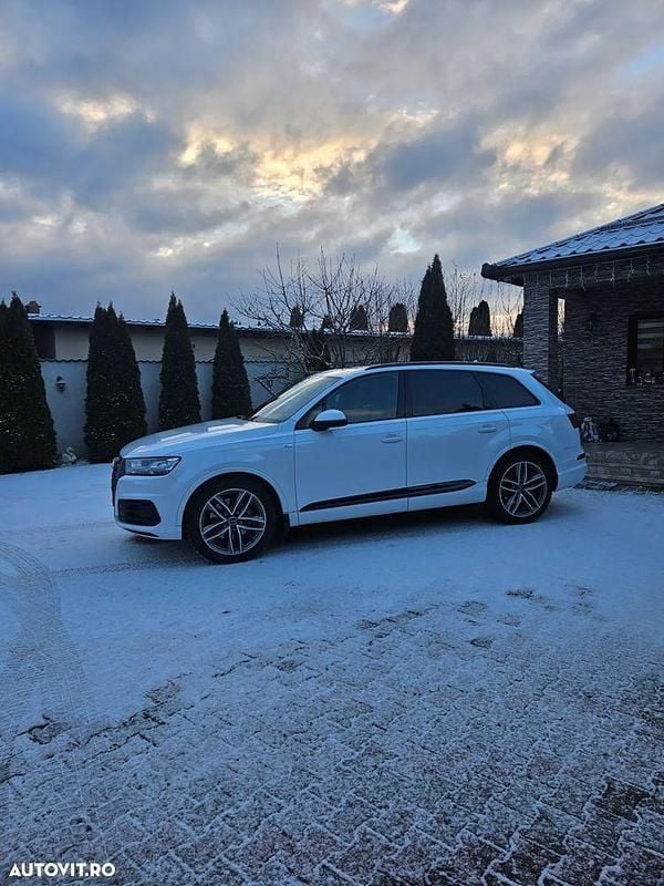 Second-hand Audi Q7 272 CP (200 kW) 2016 Culoarealb SUV