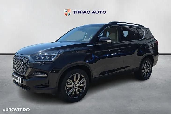 Culoarenegru Nouă 2025 Ssangyong (KGM) Rexton SUV | 50.329 EUR - Imagine 1/4