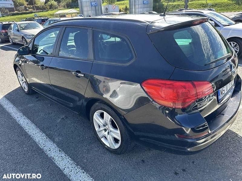 Second-hand Opel Astra 125 CP (91 kW) 2011 Culoarenegru Break