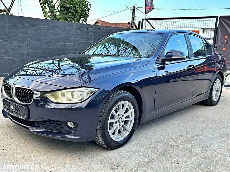 Albastru Utilizat 2015 BMW 320 Sport Line Berlinǎ | 13.000 EUR (Super Preț) - Imagine 1/4