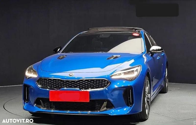 Second-hand Kia Stinger 245 CP (180 kW) 2019 Culoarealbastru Hatchback