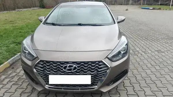 Utilizat 2019 Hyundai i40 Berlinǎ | 15.800 EUR (Scump) - Imagine 1/4