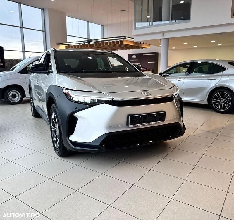 Culoareargint Nouă 2025 Toyota bZ4X SUV | 37.000 EUR - Imagine 1/4