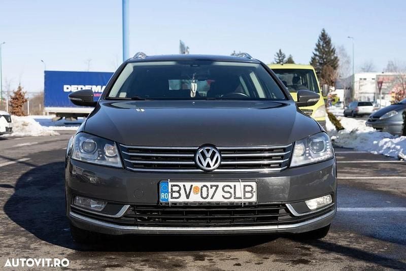 Culoaregri Utilizat 2012 VW Passat Highline Break | 5.300 EUR (Preț bun) - Imagine 1/4