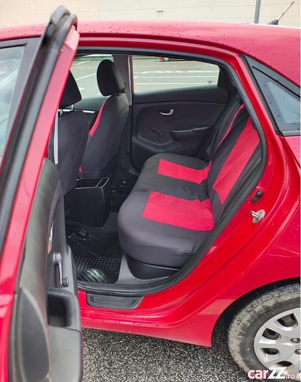 Second-hand Hyundai i30 101 CP (74 kW) 2014 Roșu Hatchback