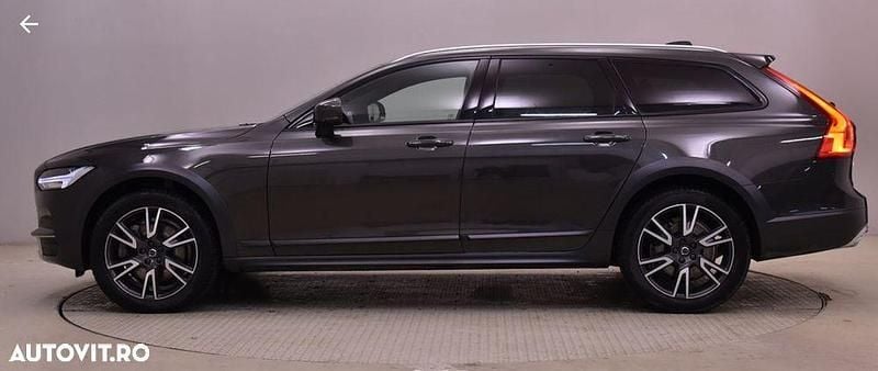 Culoareverde Second-hand 2020 Volvo V90 Momentum Break | 32.000 EUR (Preț OK) - Imagine 1/4