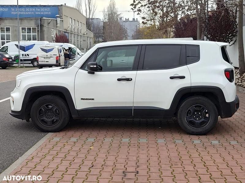 Second-hand Jeep Renegade Sport 120 CP (88 kW) 2018 Culoarealb SUV