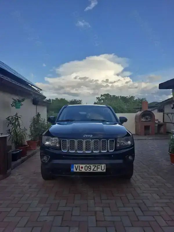 Negru Utilizat 2014 Jeep Compass Limited SUV | 8.500 EUR - Imagine 1/4