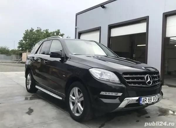 Second-hand Mercedes ML250 204 CP (150 kW) 2012 Negru SUV