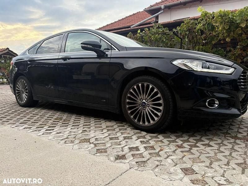 Culoarenegru Utilizat 2017 Ford Mondeo Titanium Berlinǎ | 11.200 EUR (Preț OK) - Imagine 1/4