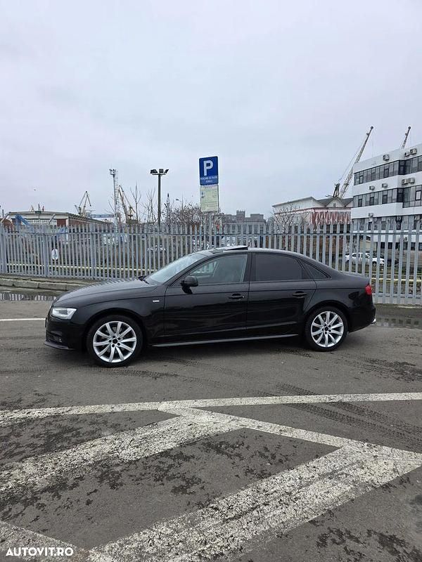 Second-hand Audi A4 211 CP (155 kW) 2013 Culoarenegru Berlinǎ