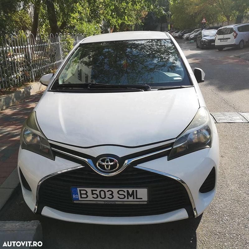 Culoarealb Utilizat 2015 Toyota Yaris Sol | 5.500 EUR (Preț OK) - Imagine 1/4