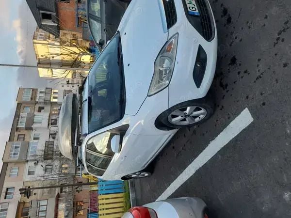 Utilizat 2010 Ford Focus Hatchback | 3.000 EUR (Preț OK) - Imagine 1/4