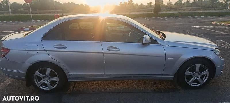 Culoaregri Utilizat 2008 Mercedes C200 Berlinǎ | 5.000 EUR (Preț bun) - Imagine 1/4
