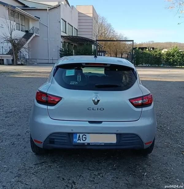 Second-hand Renault Clio IV 75 CP (55 kW) 2018 Gri Hatchback