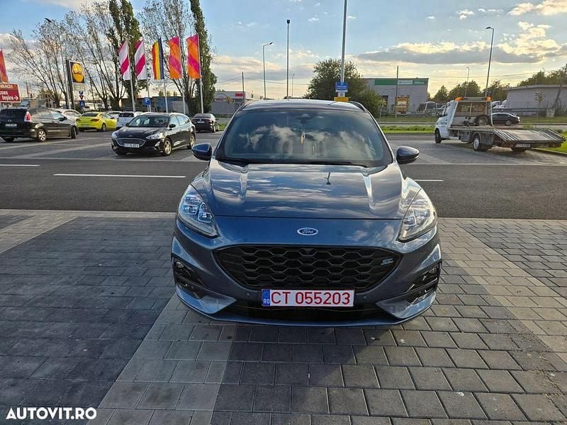 Second-hand Ford Kuga ST-Line X 225 CP (165 kW) 2021 Culoarealbastru SUV