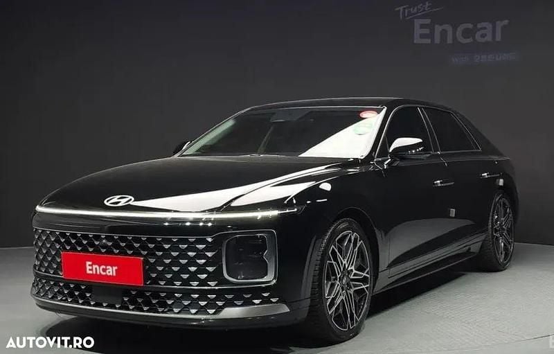 Culoarenegru Utilizat 2023 Hyundai Grandeur Berlinǎ | 36.800 EUR - Imagine 1/4