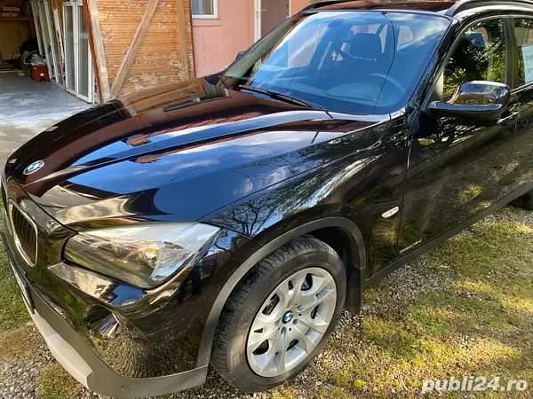 Negru Utilizat 2011 BMW X1 SUV | 8.000 EUR (Preț OK) - Imagine 1/4