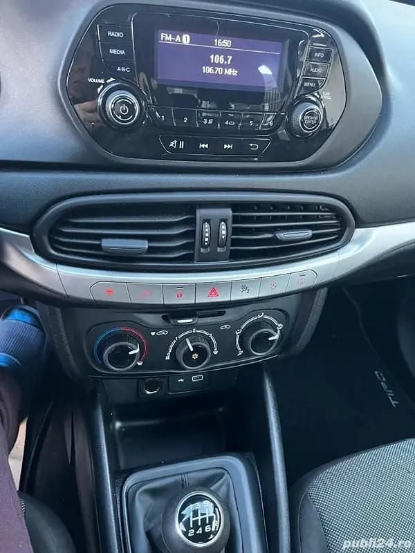 Utilizat 2019 Fiat Tipo Berlinǎ | 7.500 EUR (Preț bun) - Imagine 1/4