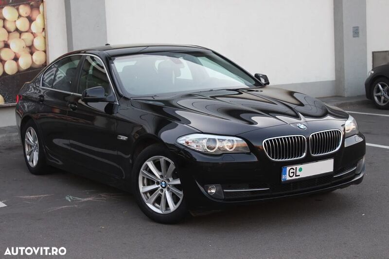 Negru Utilizat 2013 BMW 520 Berlinǎ | 9.990 EUR (Super Preț) - Imagine 1/4