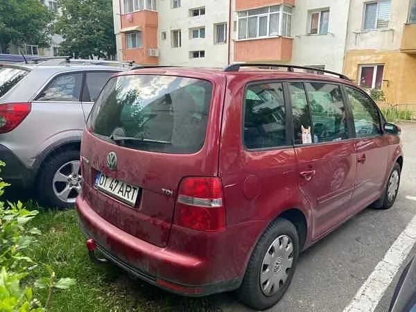 Utilizat 2003 VW Touran Monovolum | 2.300 EUR (Preț OK) - Imagine 1/4