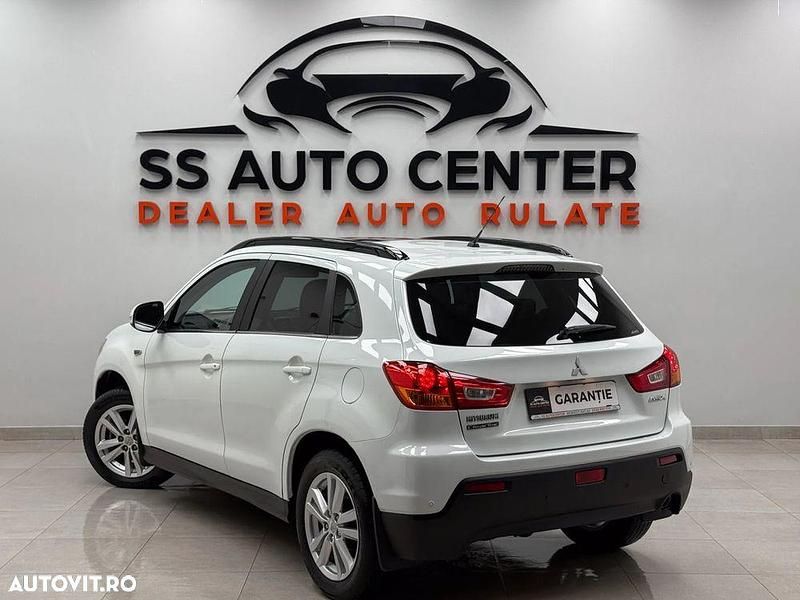 Second-hand Mitsubishi ASX Instyle 150 CP (110 kW) 2011 Culoarealb SUV