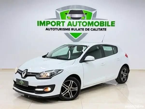 Culoarealb Utilizat 2013 Renault Mégane III Dynamique Hatchback | 5.999 EUR (Puțin scump) - Imagine 1/4