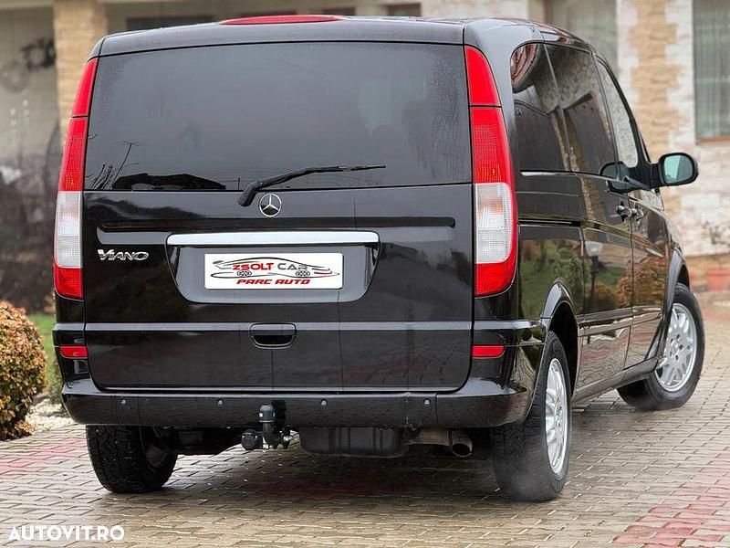 Second-hand Mercedes Viano 110 CP (80 kW) 2009 Culoarenegru Monovolum