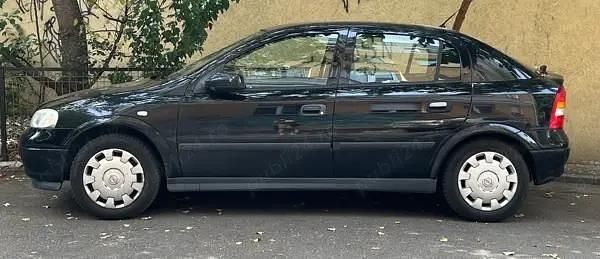 Negru Utilizat 2008 Opel Astra Berlinǎ | 1.999 EUR (Preț OK) - Imagine 1/4