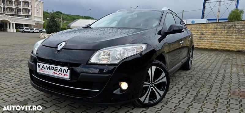 Negru Utilizat 2012 Renault Mégane GrandTour Bose Edition Break | 4.790 EUR (Preț OK) - Imagine 1/4