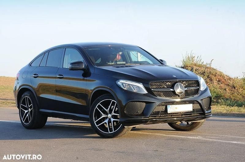 Culoarenegru Utilizat 2017 Mercedes GLE350 Coupe | 36.000 EUR (Preț OK) - Imagine 1/4