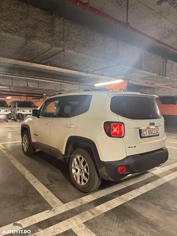 Culoarealb Utilizat 2016 Jeep Renegade Limited SUV | 11.500 EUR (Preț OK) - Imagine 1/4
