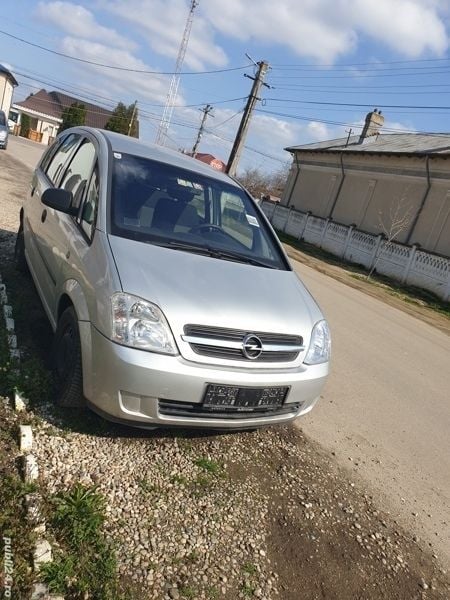 Utilizat 2006 Opel Meriva Monovolum | 3.500 EUR (Puțin scump) - Imagine 1/4