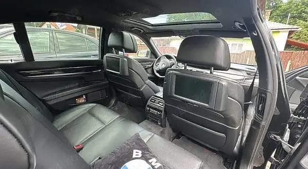 Second-hand BMW 740 306 CP (225 kW) 2011 Berlinǎ