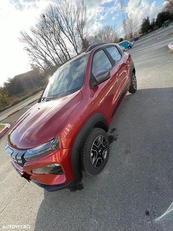 Second-hand Dacia Spring 32 kW (44 CP) 2023 Culoarerosu Hatchback
