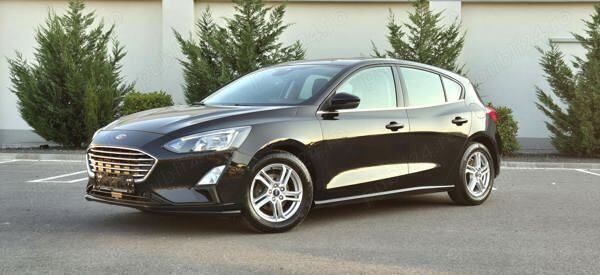 Alte culori Utilizat 2019 Ford Focus Titanium Hatchback | 9.900 EUR (Preț OK) - Imagine 1/4