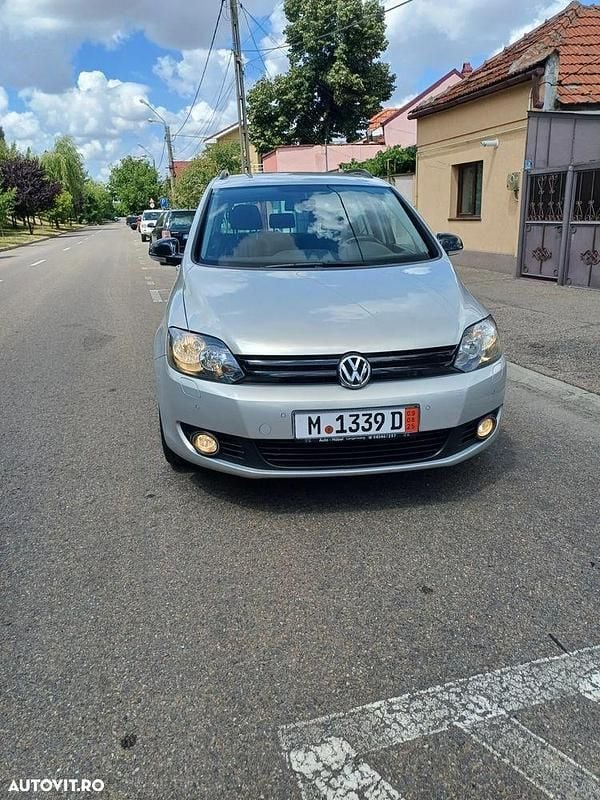 Gri Utilizat 2012 VW Golf VII Match Hatchback | 5.990 EUR (Preț OK) - Imagine 1/4
