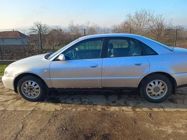 Utilizat 2001 Audi A4 Berlinǎ | 1.100 EUR (Preț bun) - Imagine 1/4