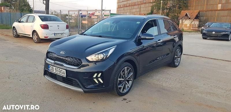 Culoarealbastru Utilizat 2020 Kia Niro Comfort SUV | 13.200 EUR (Super Preț) - Imagine 1/4