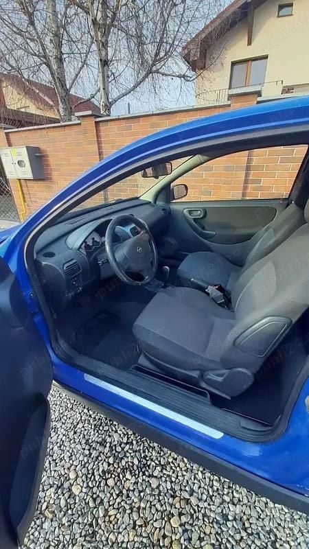 Second-hand Opel Corsa 58 CP (42 kW) 2006 Hatchback