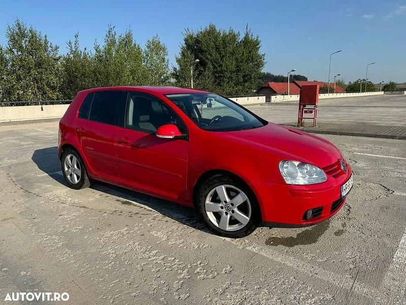Second-hand VW Golf VI United 140 CP (102 kW) 2008 Culoarerosu Hatchback