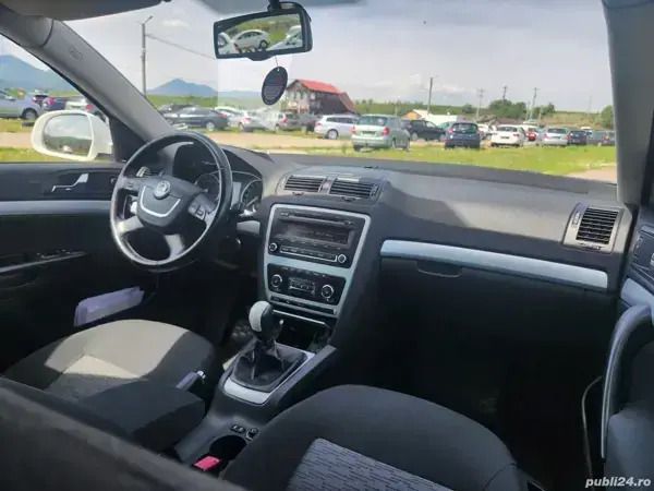 Utilizat 2011 Skoda Octavia | 5.300 EUR (Preț OK) - Imagine 1/4